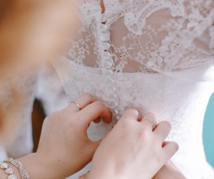 adjusting-the-corse-of-the-bride_1157-285
