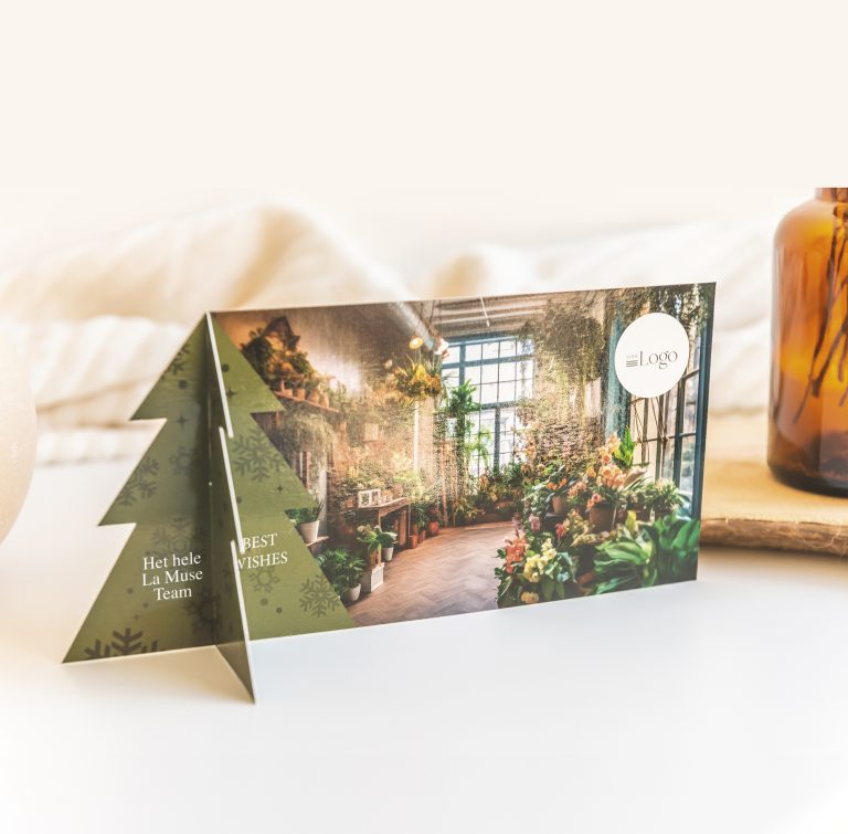 Zakelijke kerstkaart met 3D kerstboom, foto van je bedrijf en je logo