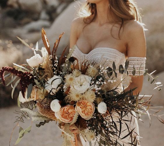 30 Inspiring Fall Wedding Bouquets